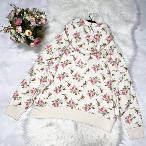 Gucci Floral Sweatshirt - Picture 6 of 14